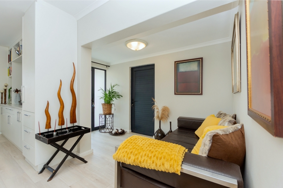 9 Bedroom Property for Sale in Olifantskop Western Cape